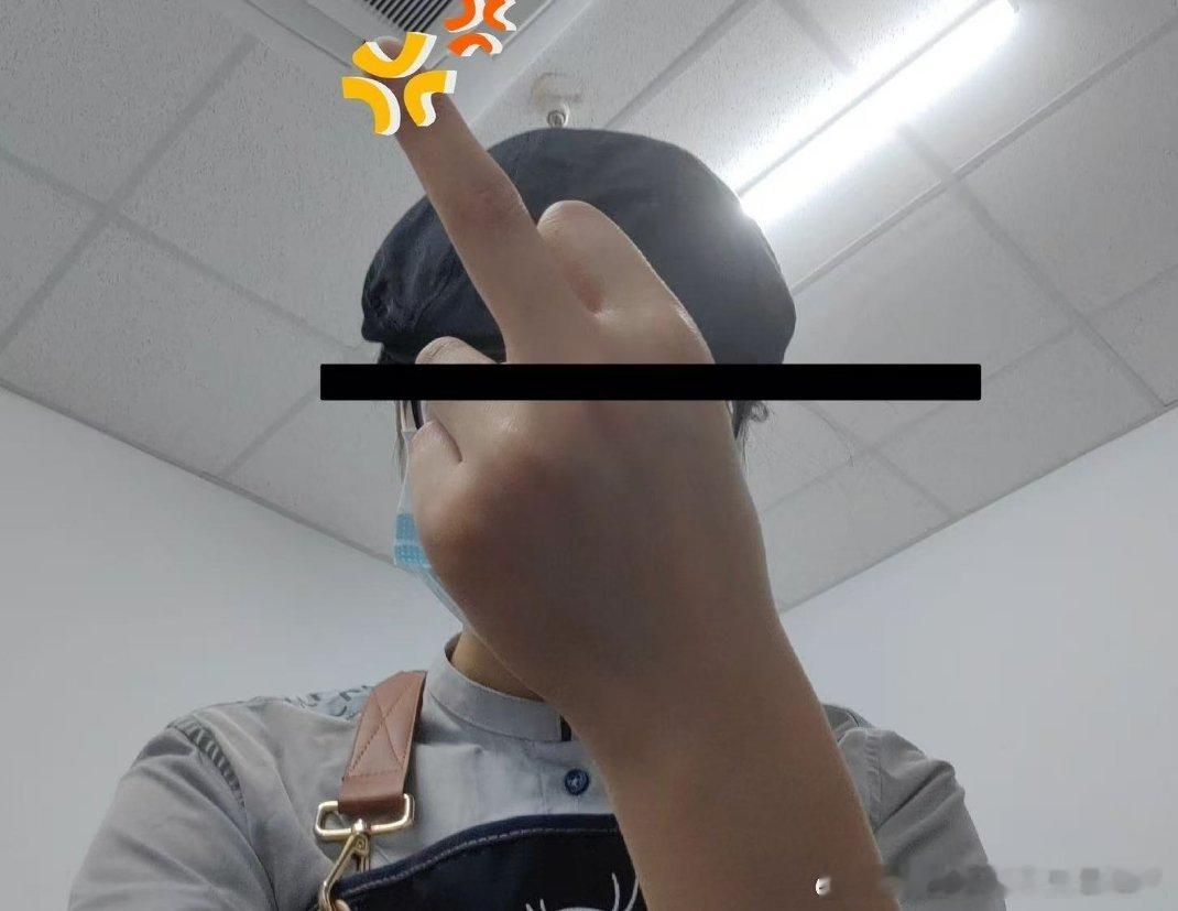 被暑假工背刺了突然遭遇暑假工背刺，一开始又生气又难受，冷静下来想想就当花钱买教训