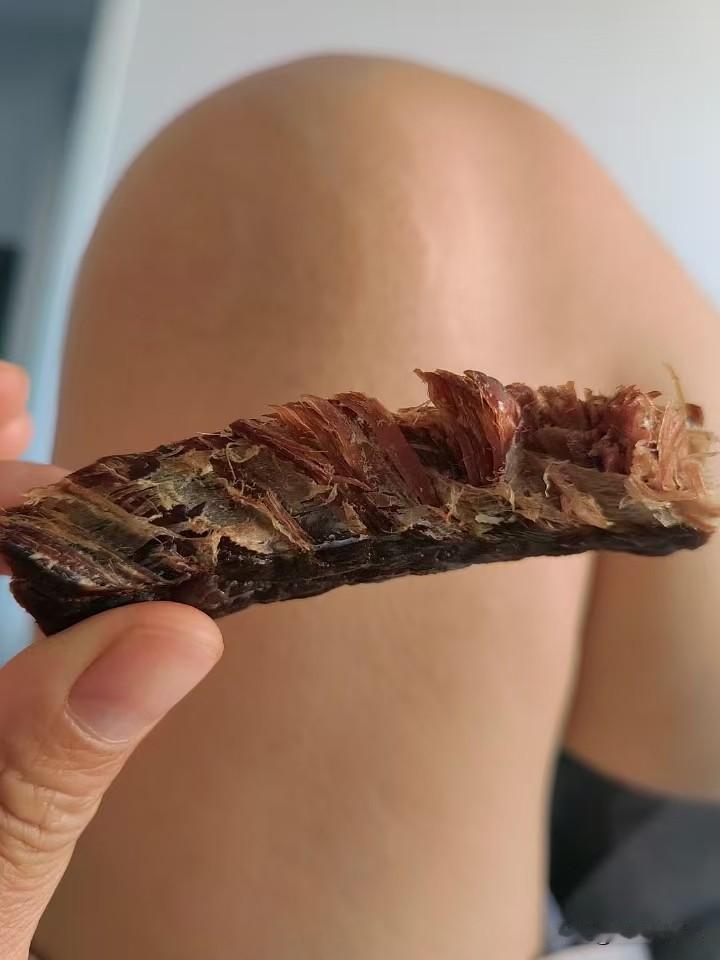 这会我真认识男光棍了，细想认识的还不止一个，年龄都挺适合 CC。
刚刚出门，隔壁