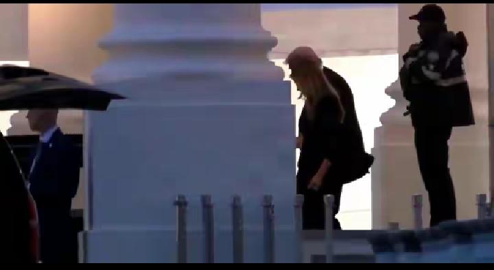 突发！美国白宫记者晚宴现场枪响 特朗普紧急撤离 枪手已身亡
 
当地时间4月25