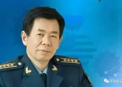 军事专家戴旭曾讲了句直白话，听起来格外扎心。咱们的航母接连入列，五代机加速成军，