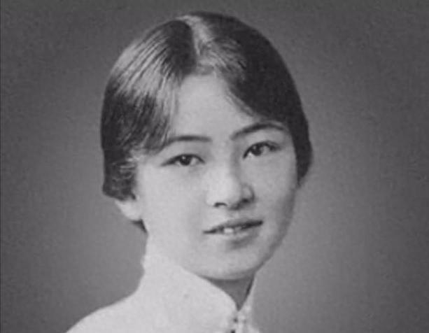 林徽因设计的国徽方案被淘汰，网友直呼审美无敌，不过却普遍认为这种设计真的不太适合