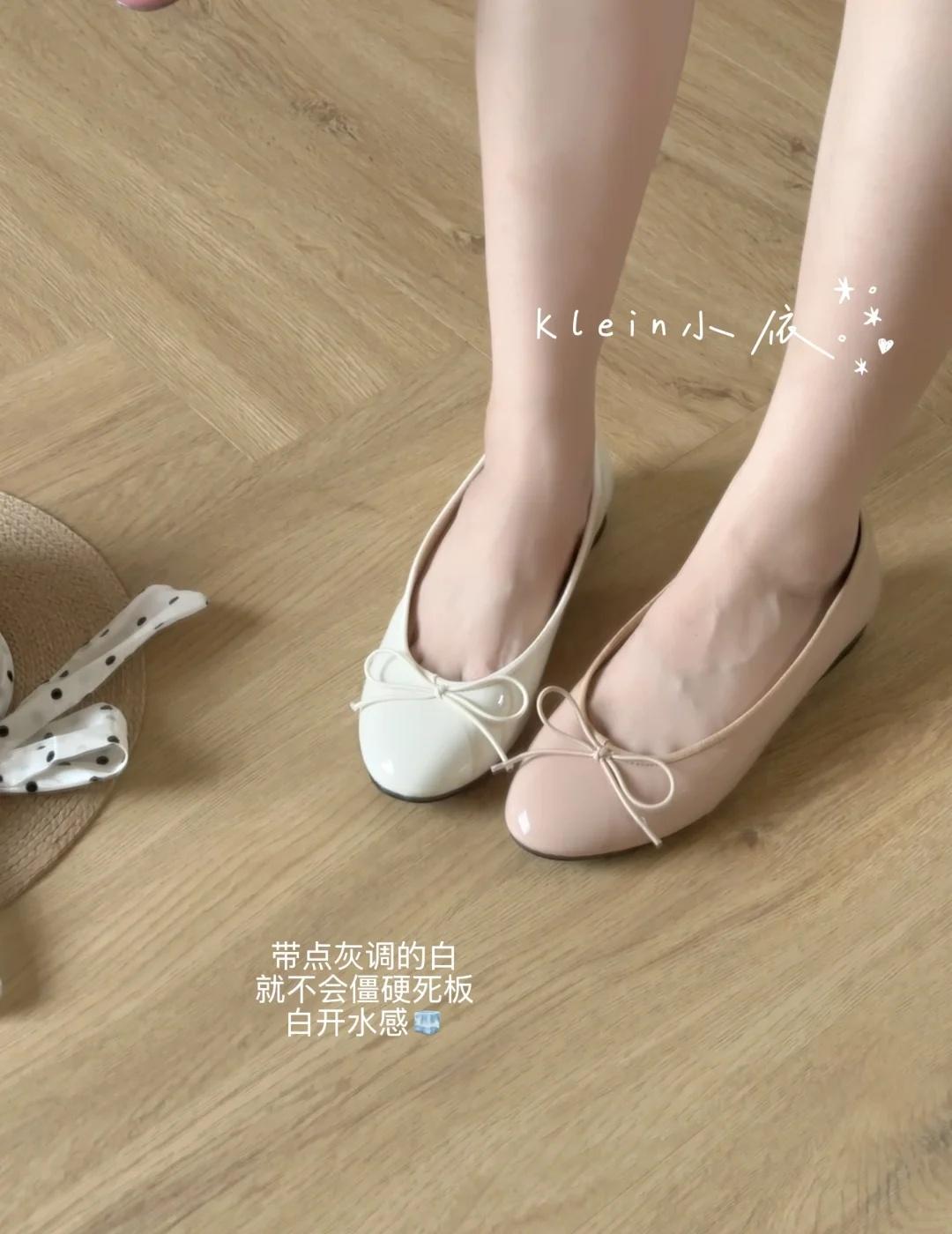 给宝宝萌加啦~白珍珠🤍加急安排皮料中！
因为皮料安排的比较晚，白珍珠开售后现货