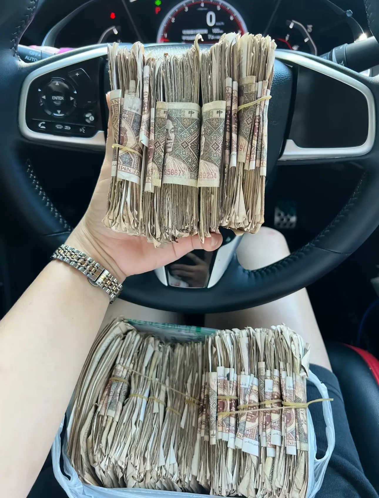 故人不如初 时光瞬息万变 唯有初心不变最难得。