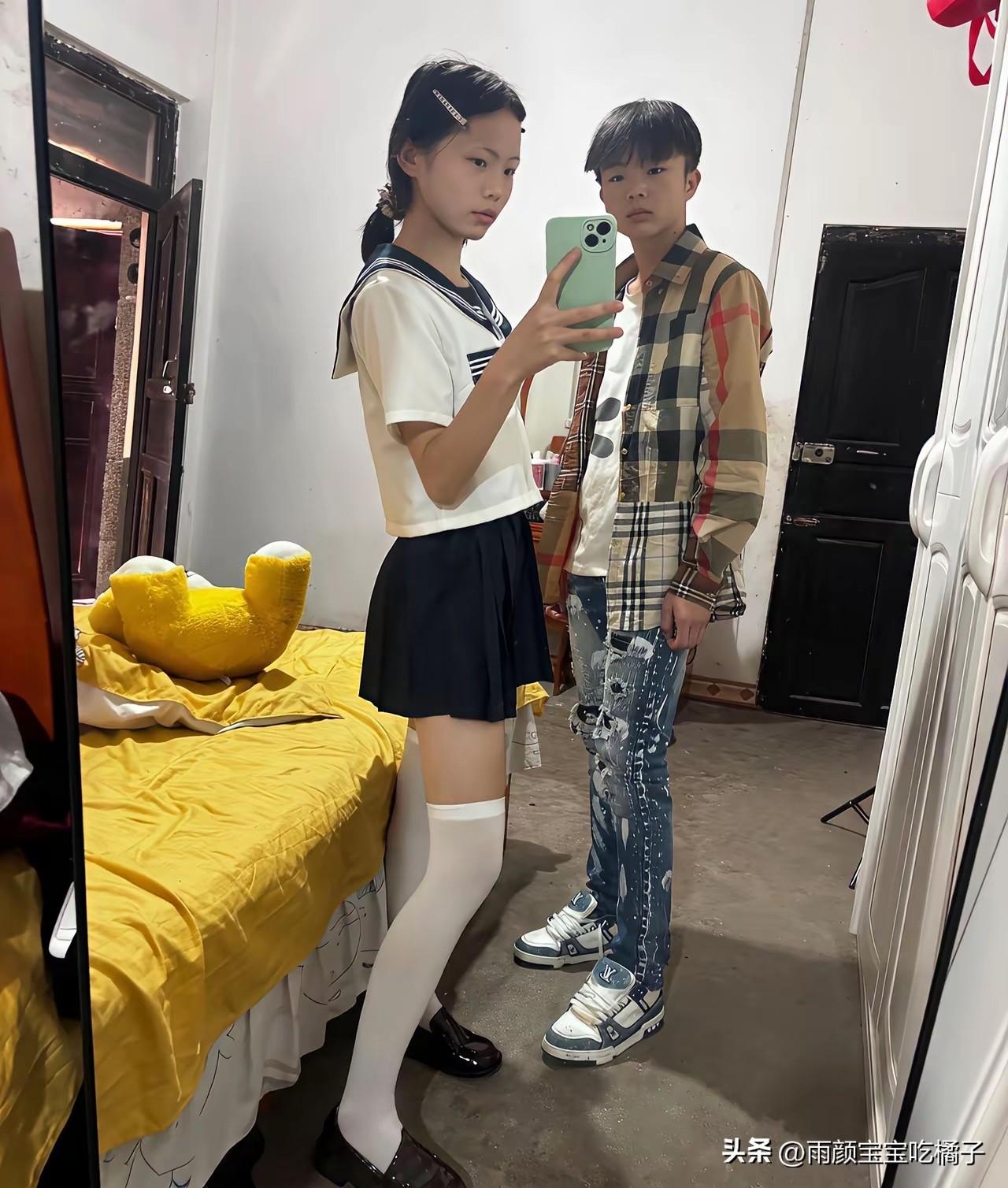 这又是谁家的闺女，父母看到这一幕，不得伤心难过啊！