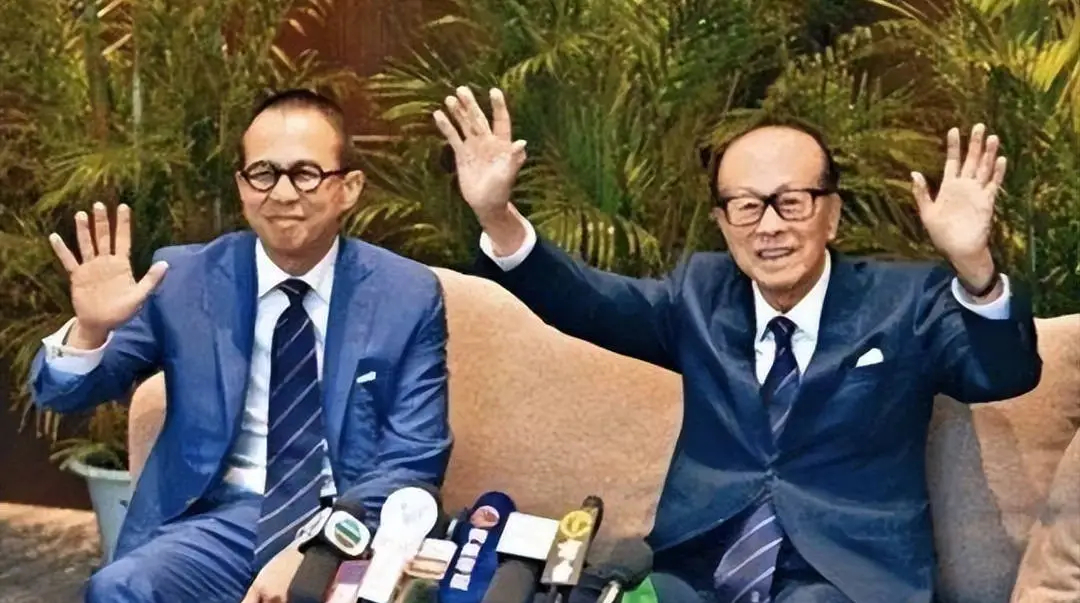 李嘉诚曾与梁洛施私下做交易，不把3个孙子纳入李家，是一种算计 