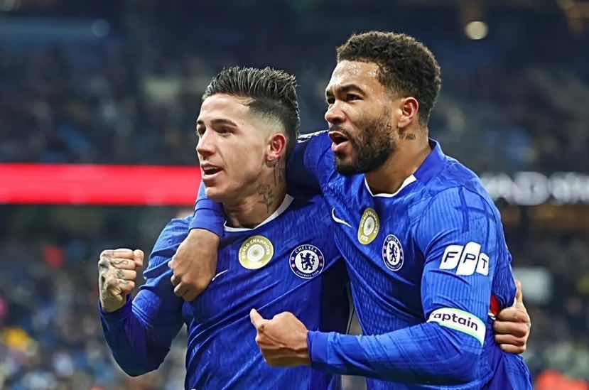 现在的环境下，放眼欧洲，有几支俱乐部能在每个窗口都如此大的投入？前面切尔西建队策