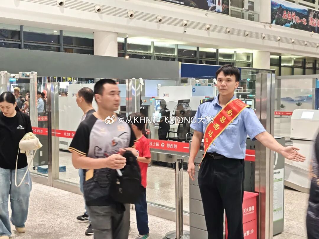 【英雄城交通•铁路 | “赣”劲十足，“超”暖护航】南昌2026江西省城市足球超