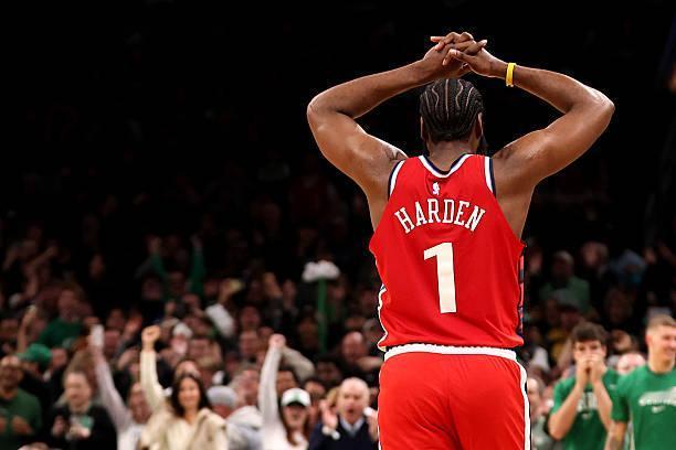 今日NBA | 杨瀚森得分创新高

今天进行了8场比赛：

凯尔特人（121） 