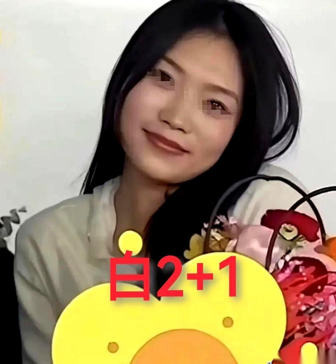 那个判决下来了。
扛下所有罪责的队友，低着头。屏幕前彻夜不眠的网友，没等到想看的