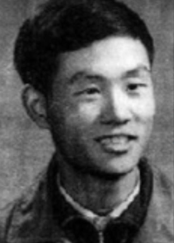 1970年，一知青因一首歌判死刑，被公审后，审判员给他的宣判竟然是“有期徒刑10