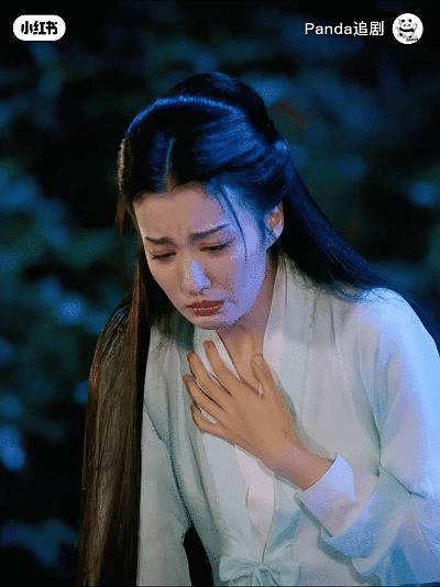 王楚然这里吐血的表情真的有点假，似乎知道为什么剧会扑了 ​​​