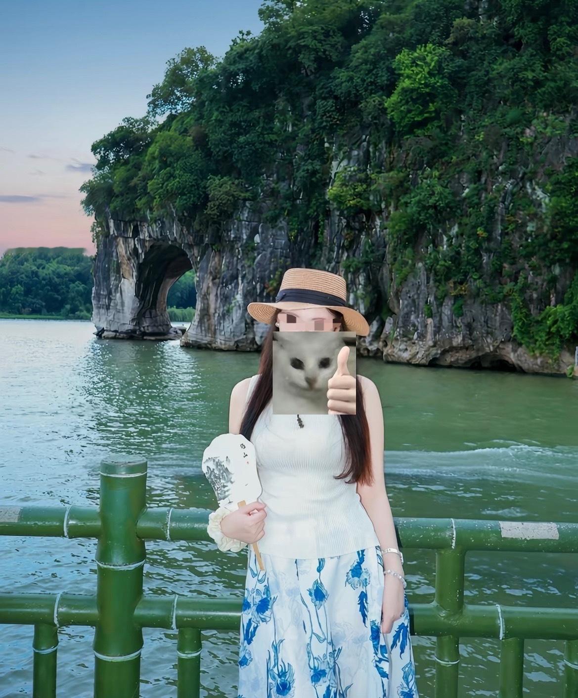 【桂林一摄影师帮女子拍照结果女子逃单拉黑】8月8日，网友爆料：广西桂林我是一名摄