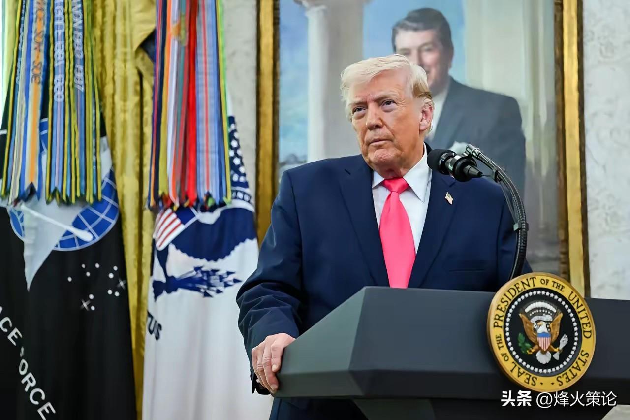 48小时→5天→10天！
特朗普又“赢”了，至少在他的时间线上是这样。就在美股周