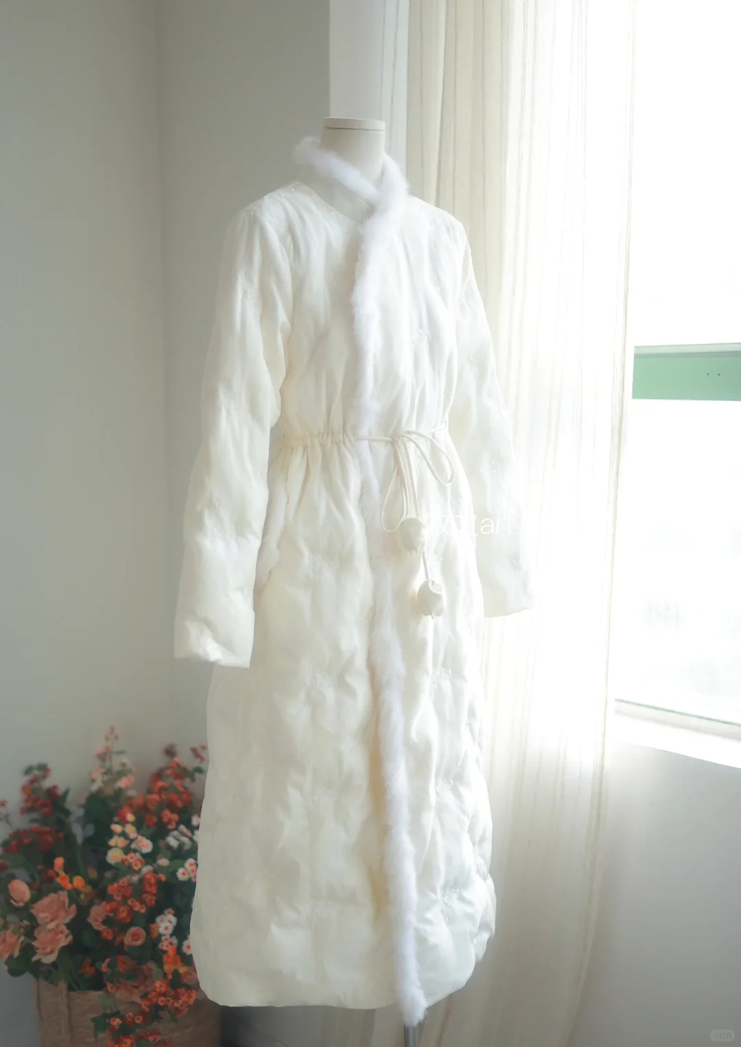 千金感新中式｜长款重工刺绣羽绒服