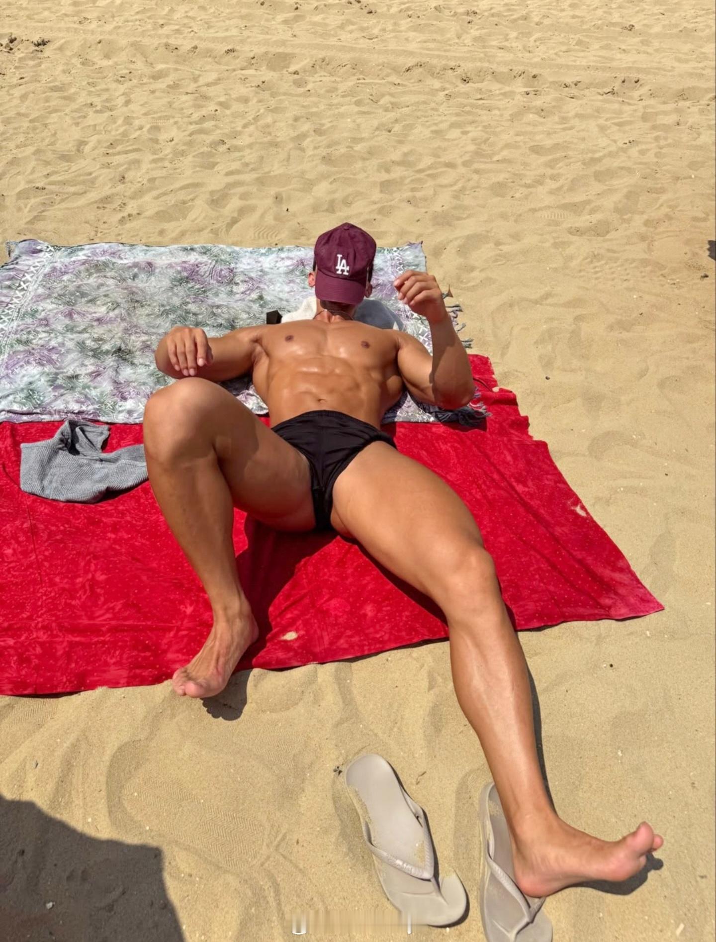 🏖️ ​​​