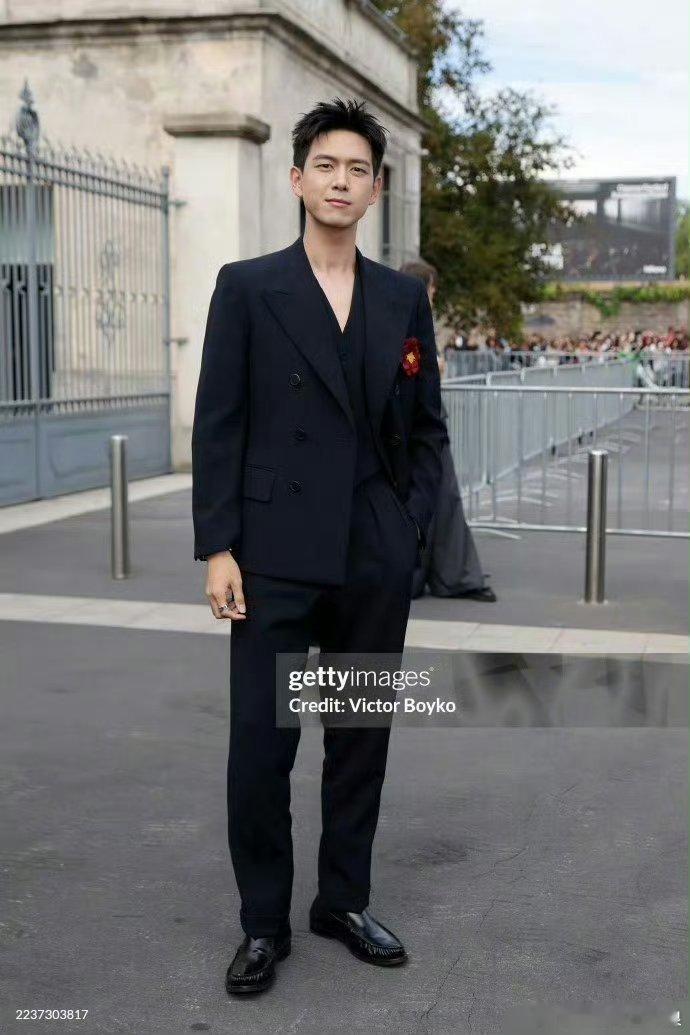 时装周男明星G社生图：李现、檀健次、吴磊、丁禹兮、宋威龙、张新成 来看看谁扛住了