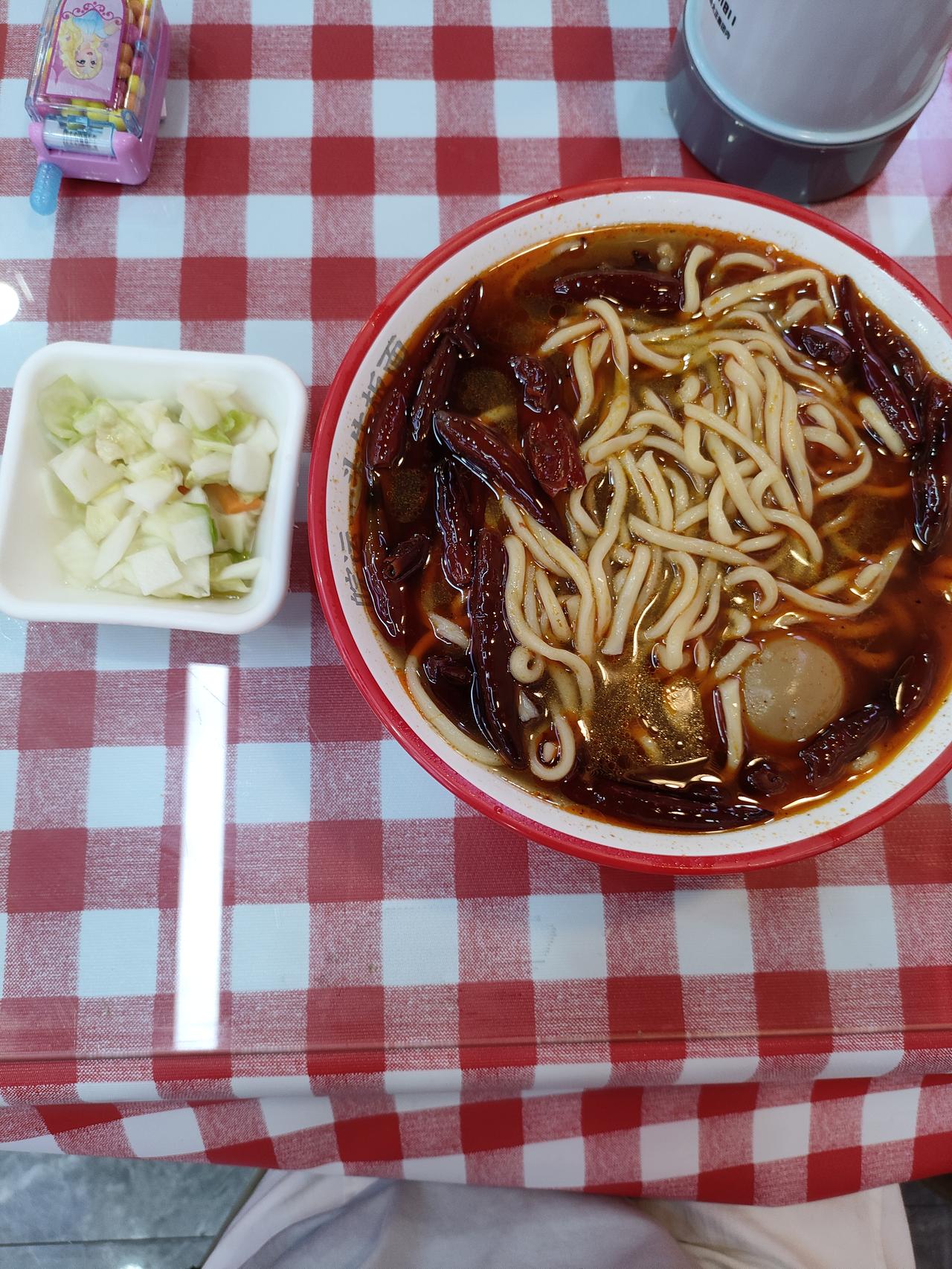 晒图笔记大赛好久没有吃板面了，感觉自己带娃以后，不喜欢在外面吃了，今天有人带娃娃