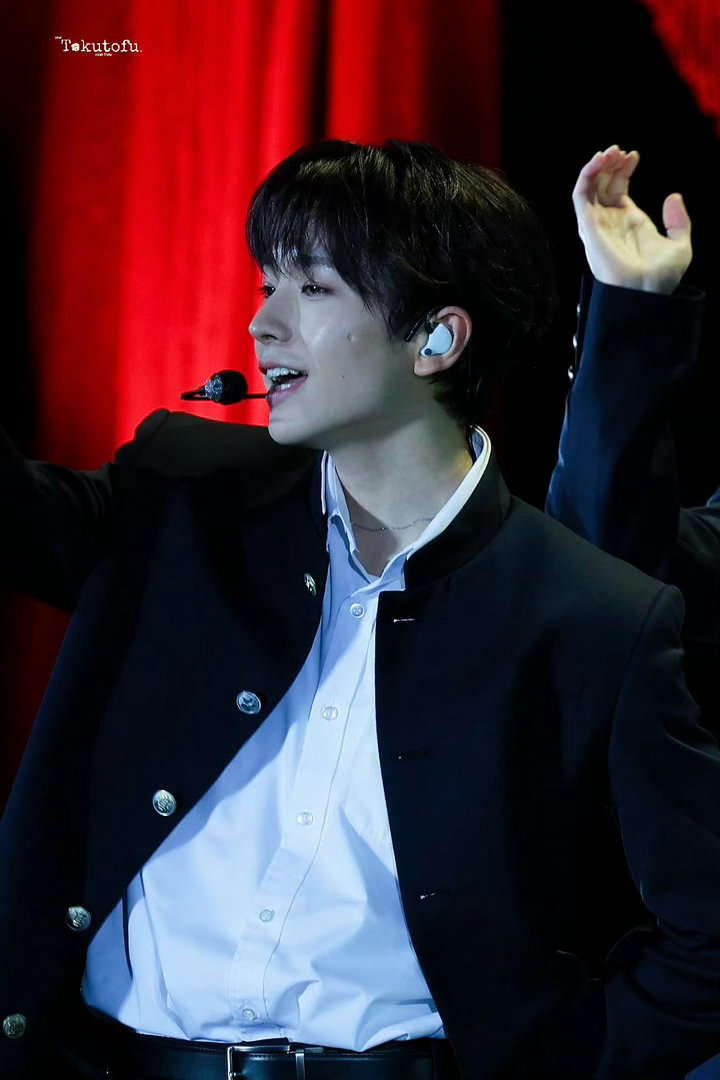 你们觉不觉得佛佛戴这种细根项链很烧很涩情