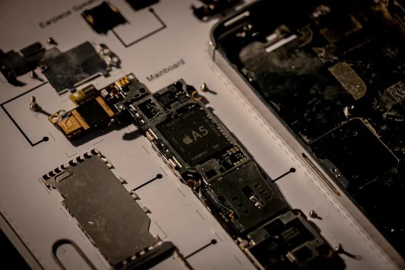 iPhone 18 Pro成本暴涨38%，涨价近3000元，你还会买吗
起步直接