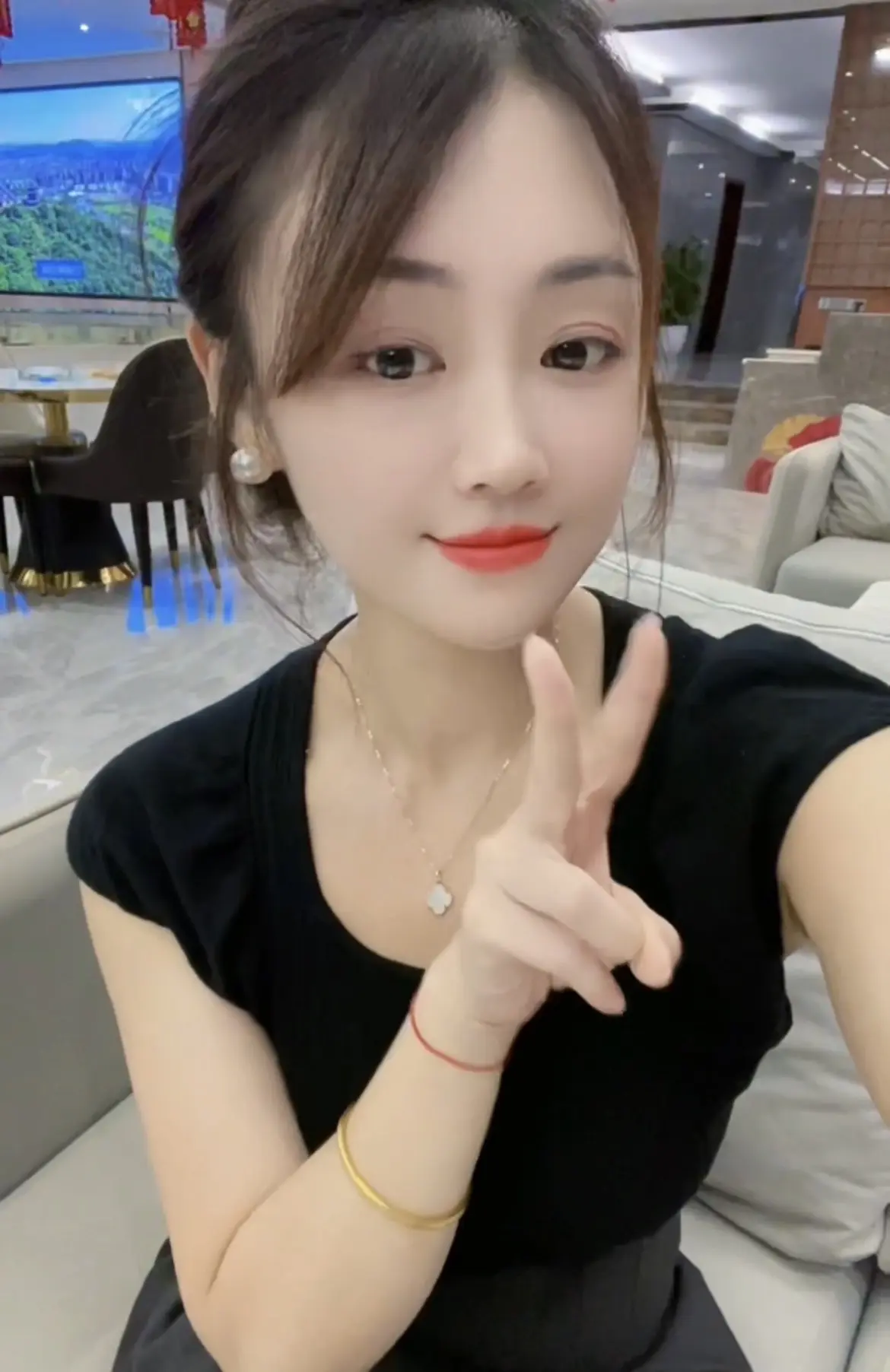 听着听着 咋想哭呢😭