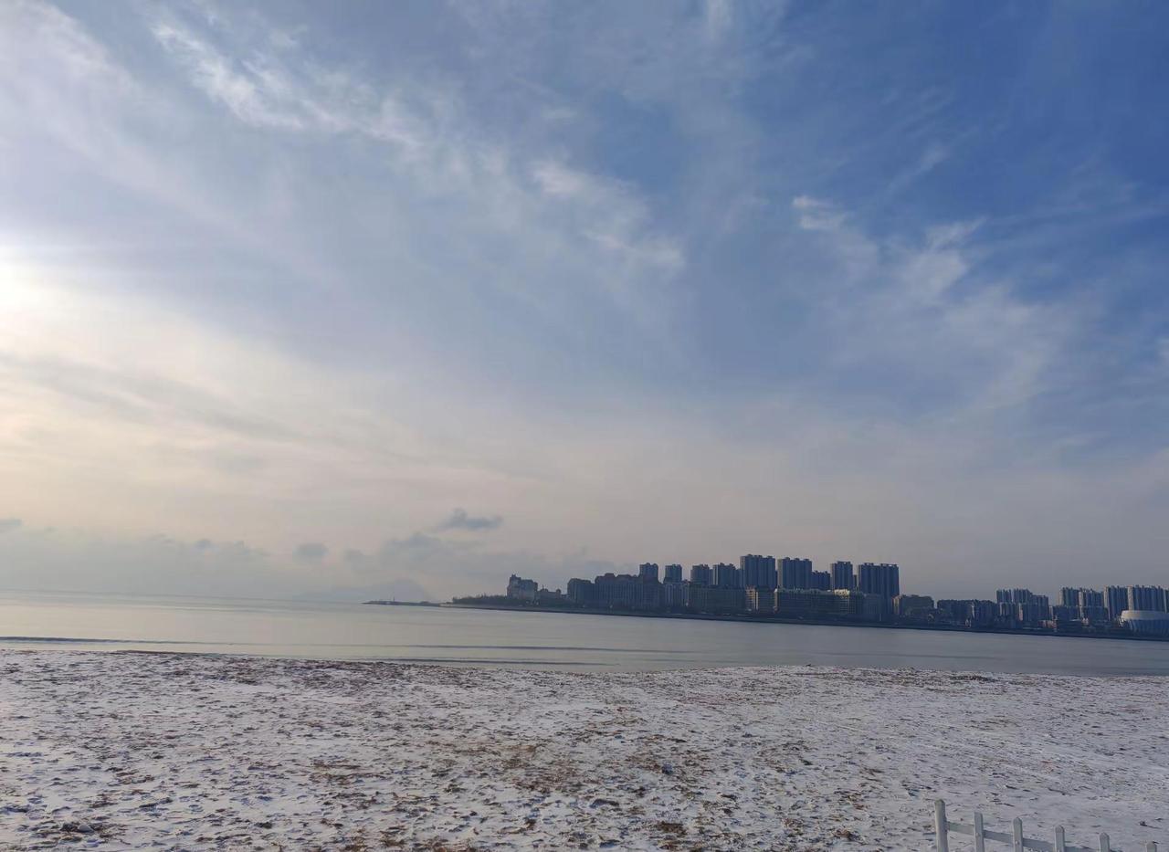 上热门 青岛大雪谁说青岛容不下雪花海与雪
