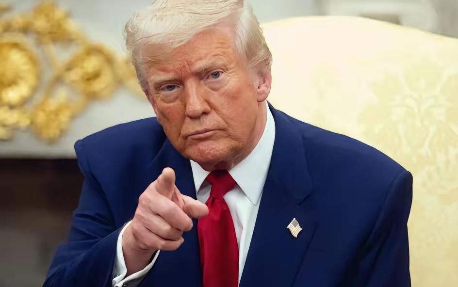 特朗普称“消除俄罗斯对格陵兰岛威胁的时机已到”，克宫表态。

据环球网综合塔斯社