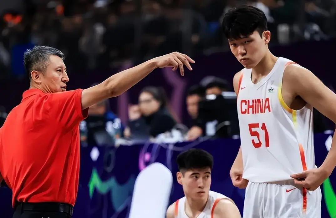 2027男篮世界杯亚洲区预选赛第四窗口期8月份，中国男篮🈶两场硬仗都是对西亚球