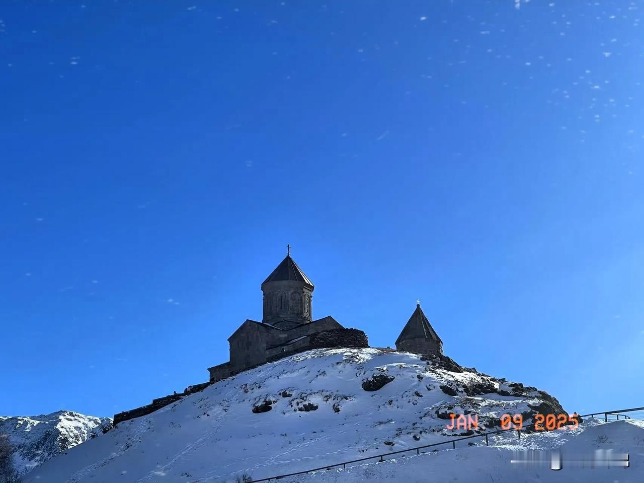 异域风情，白雪皑皑，…