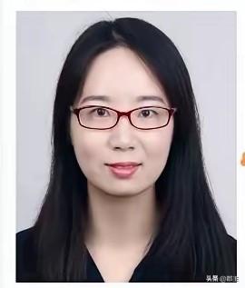 付磊为什么宁愿赌上仕途和破坏家庭，也要出轨曾梦琪？

1、曾梦琪，长得并不漂亮，