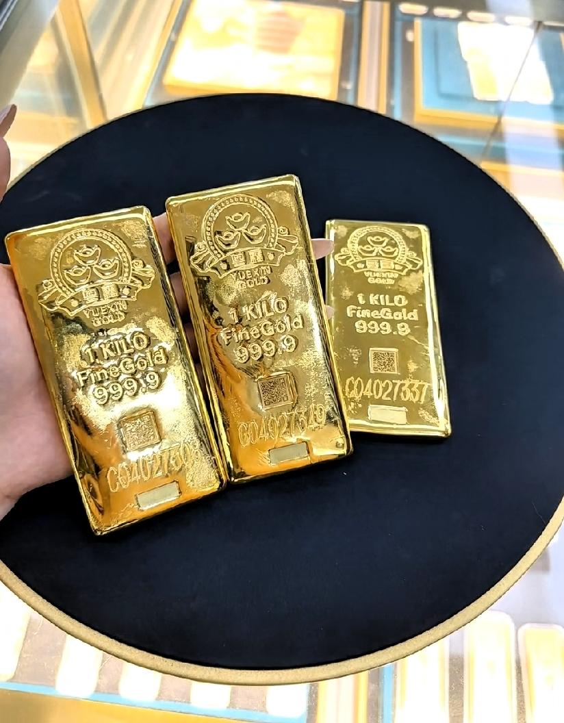 昨天买到黄金的人，
现在真的是赚大发了！

昨天金价880每克，今天一觉醒来直接