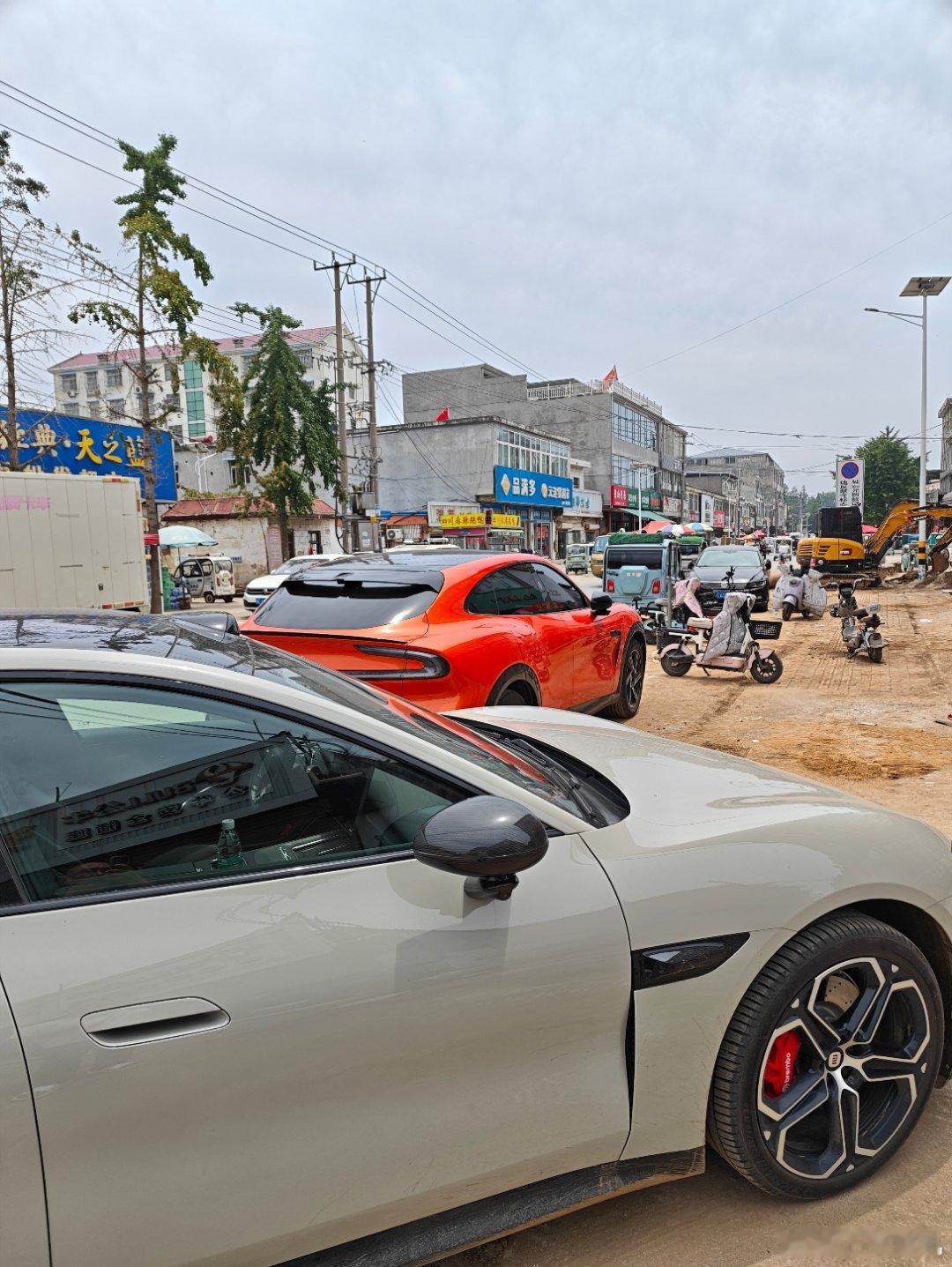 小米汽车明年就要进入欧洲市场了，而且绝对不是低调的进入，估计又要在海外市场火一段