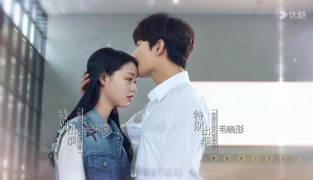 要不给杨洋报工伤吧杨洋被AI换脸做局了 杨洋当年演肖奈的时候状态多好啊，现在因为