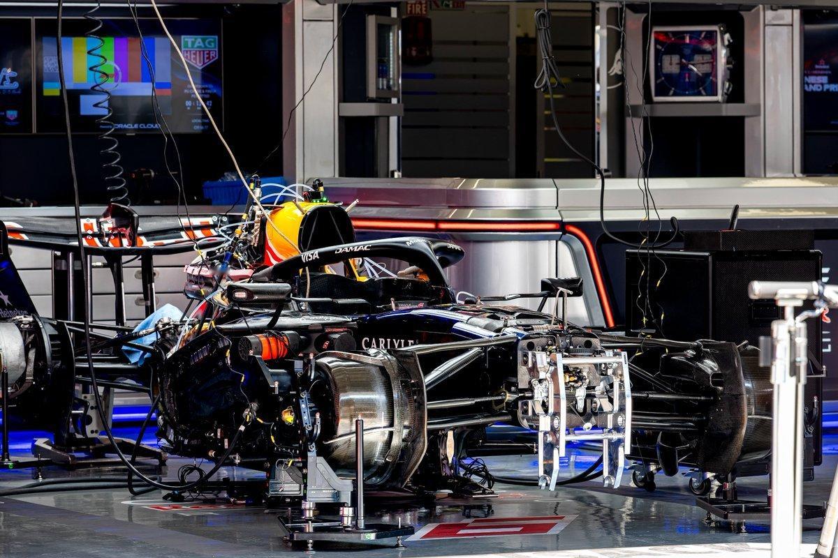 【高清无码】系列之-红牛 RB22 在完全组装前的一张实拍图f1中国大奖赛f1