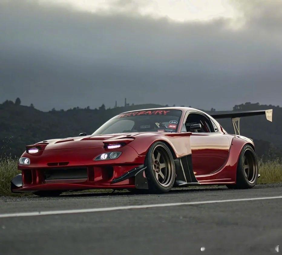 转子传奇马自达RX-7，现在依然能打 ​​​