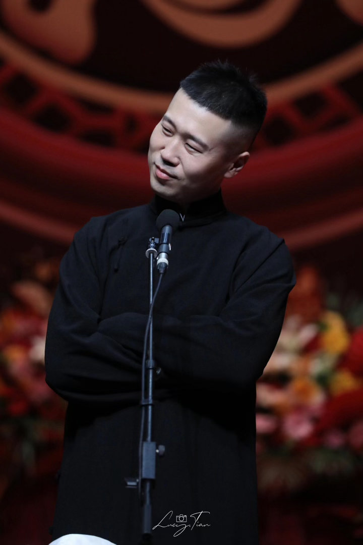 杨九郎说郭德纲台下很安静杨九郎说德云社郭德纲反差最大 杨九郎谈郭德纲反差，台上风