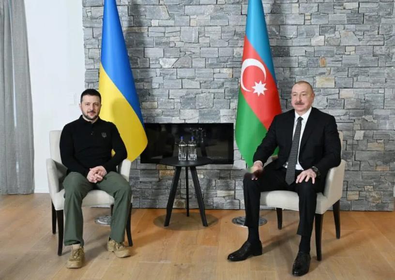 战场真实的残酷，最近以一种谁都不想看到的方式曝光了，4月下旬，一组照片在网上炸了