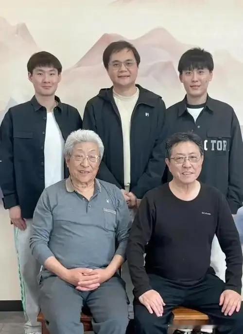 人间清醒常宝丰！郭德纲启蒙老师一句话终结相声圈无休止的对立！现在的曲艺圈，最严重