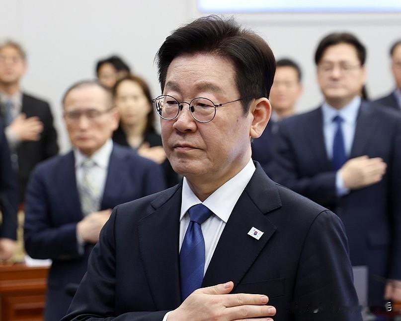 2月6日，韩国盖洛普发布最新民调结果显示，韩国总统李在明支持率为58%，较上周下