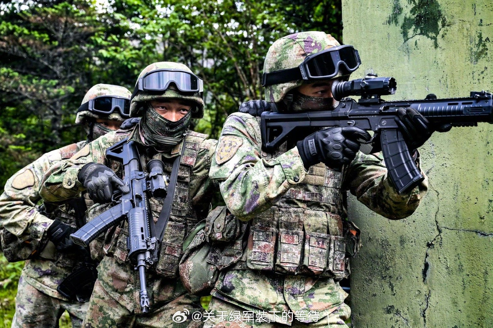 关于绿军装下的等待  【太帅了！侦察兵高原演练超带感】近日，西藏军区某部侦察分队