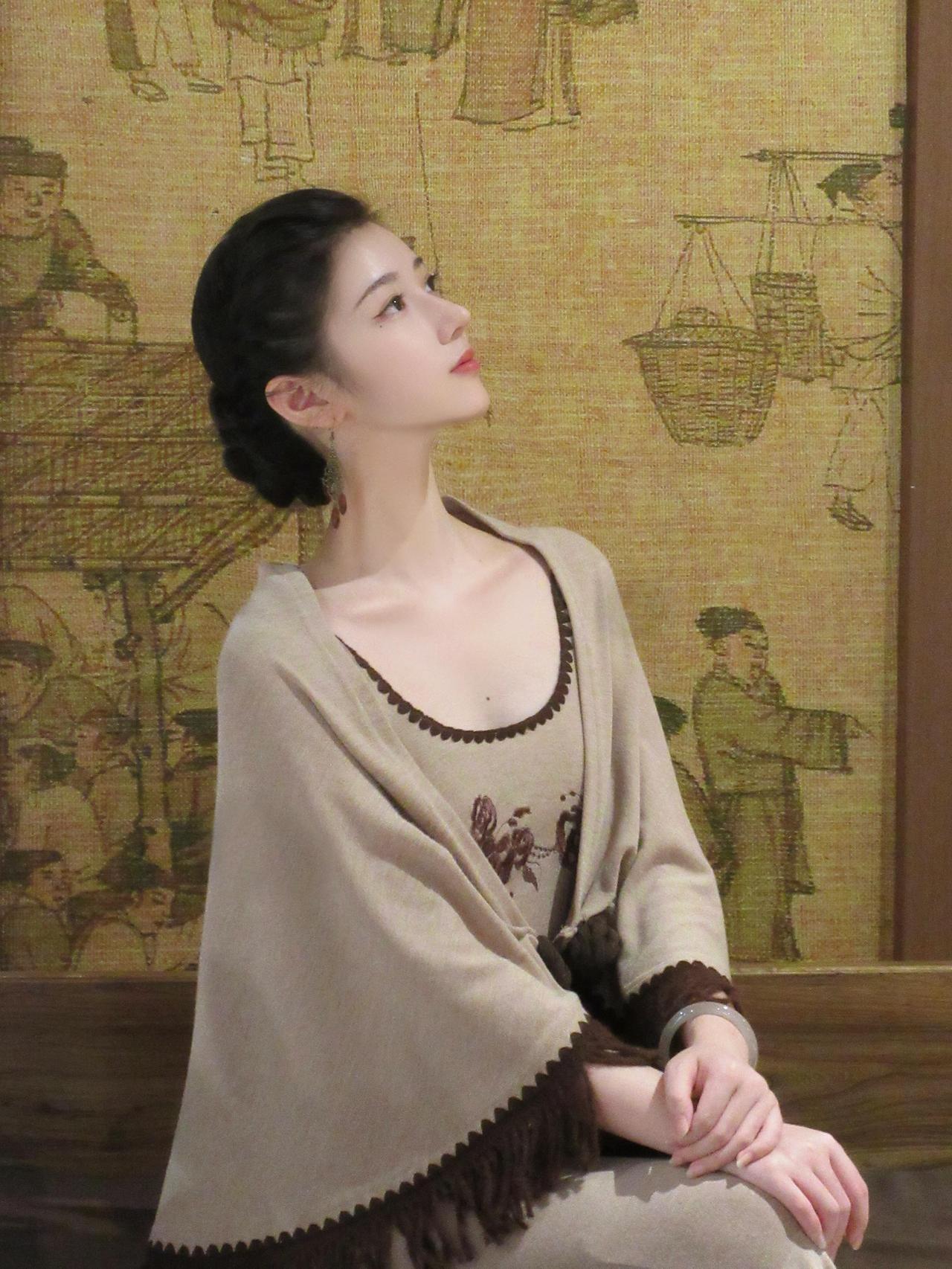 沉静如水古典韵味岁月静好如何才能穿搭出美感又能彰显个性?