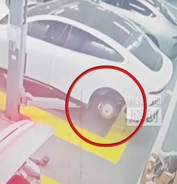 严查到底！北京，一男子将车送去维修，手机却突然收到提示，他打开摄像头一看，发现自