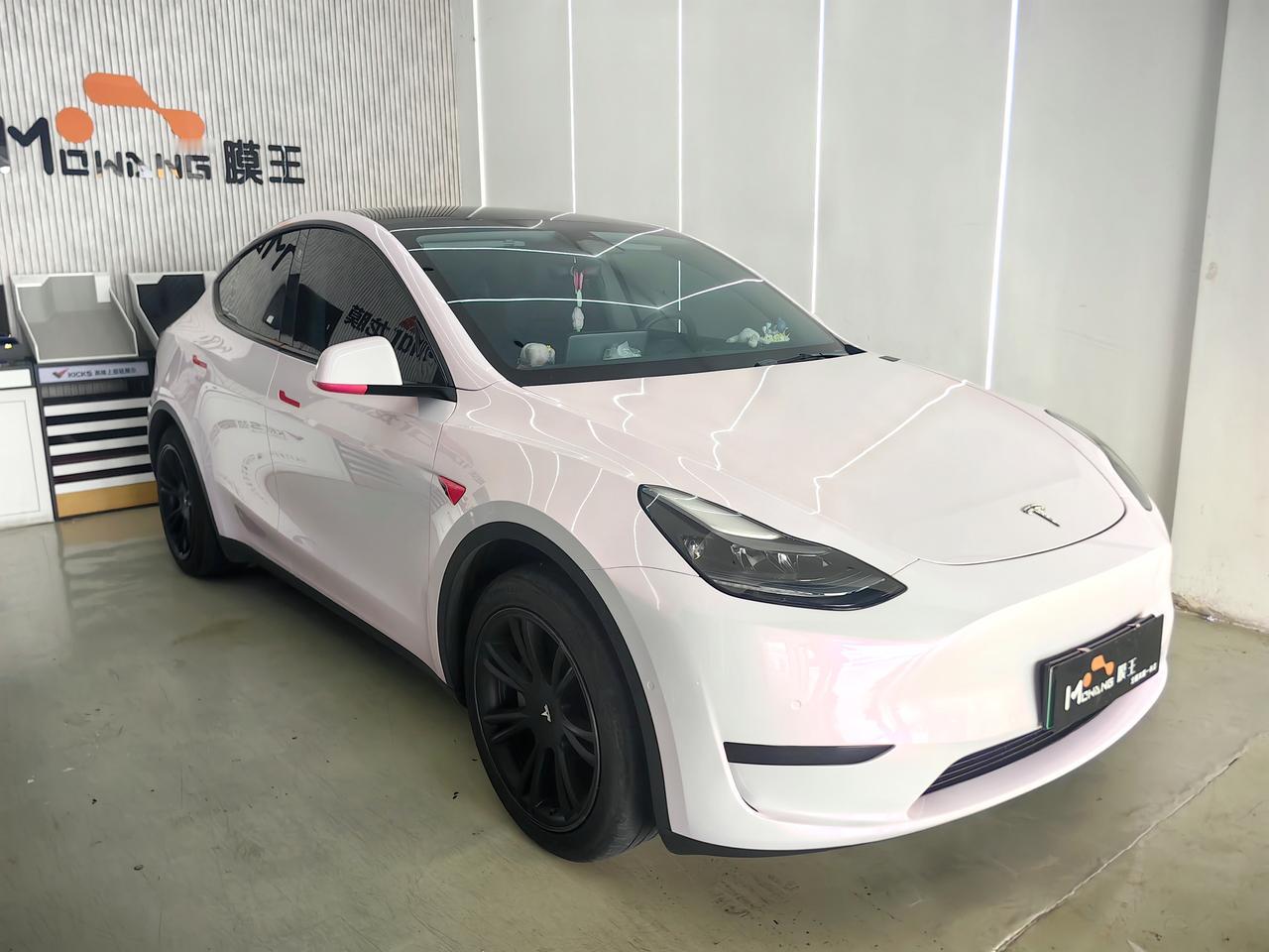 2023年国庆下的订，23款小改款HW3.0硬件，后驱标续，裸车26.9万。当时