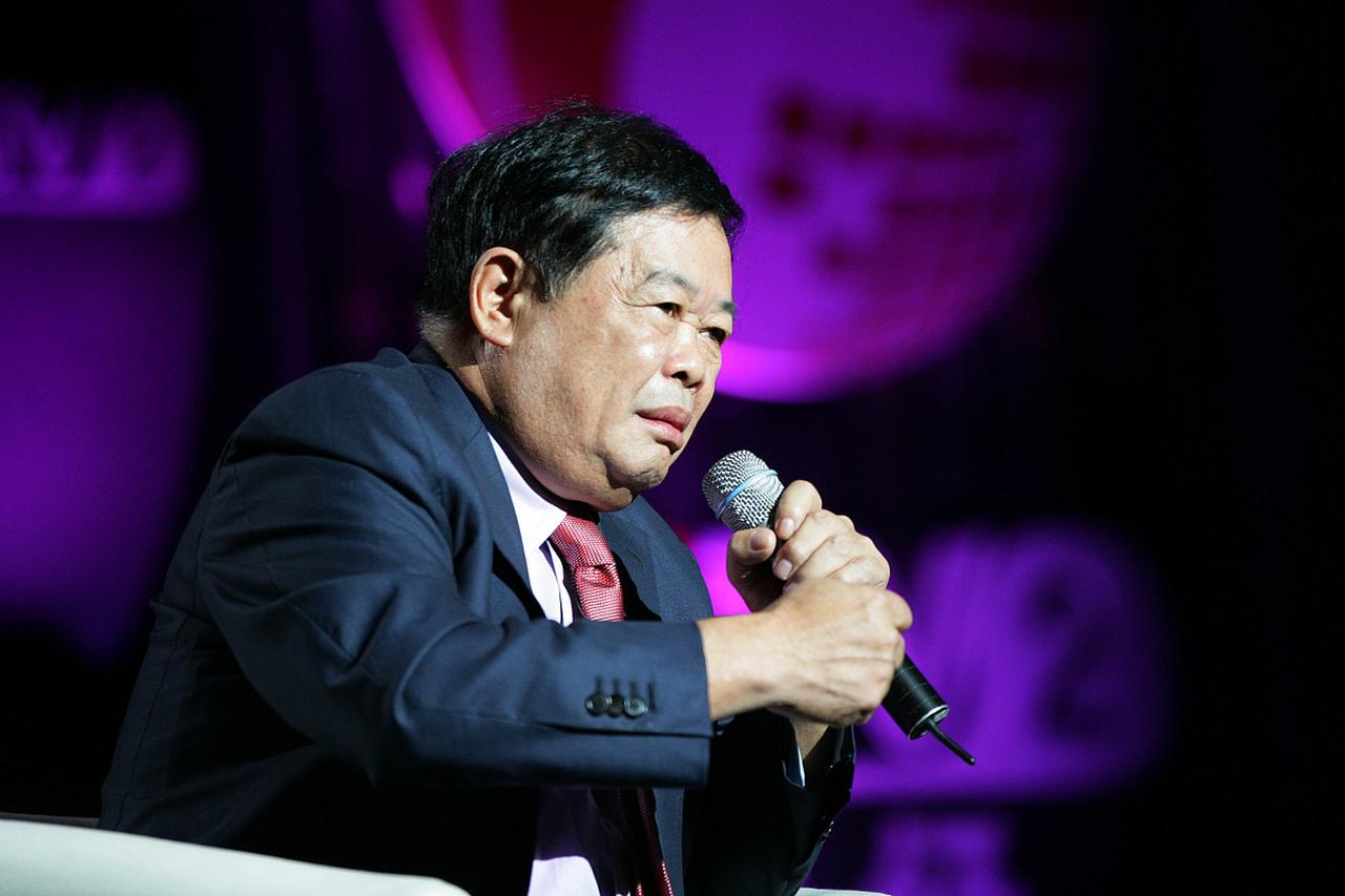 曹德旺警示：急功近利要不得，亏损几百亿还上市，本质就是赌博
企业家曹德旺早年一段