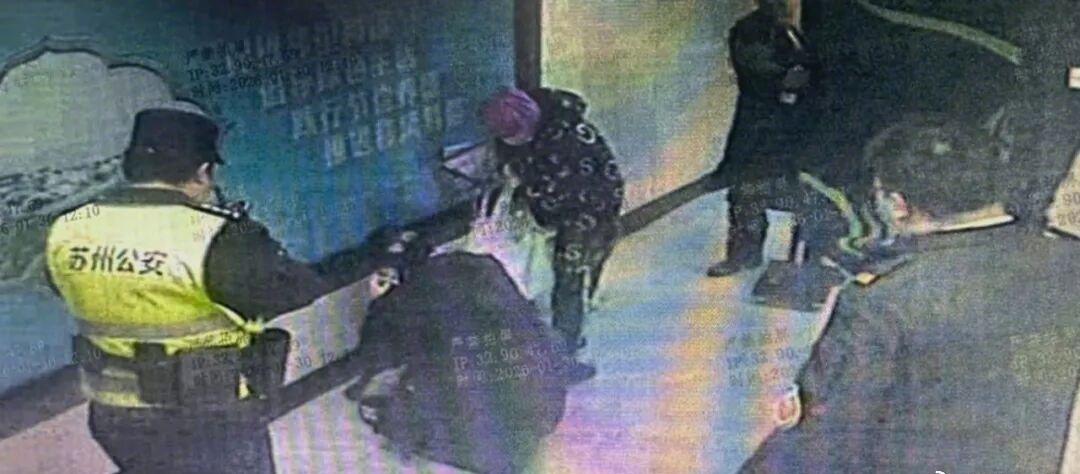 ​​1月30日，苏州地铁再次上演了一场与时间赛跑的紧急救援。当天上午8时54分，