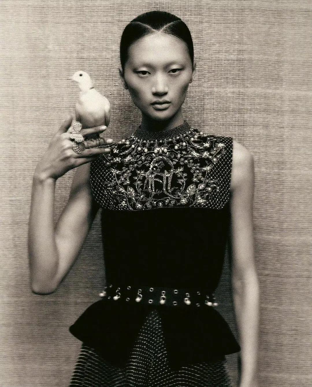 Vogue Czechoslovakia December 2024  捷克版十