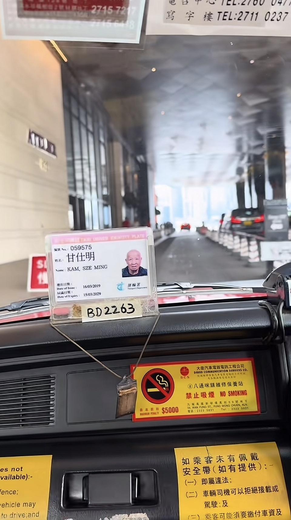 现在大家换手机的频率都变了。前几年很多人一年一换，被厂商的“年度升级”忽悠得团团