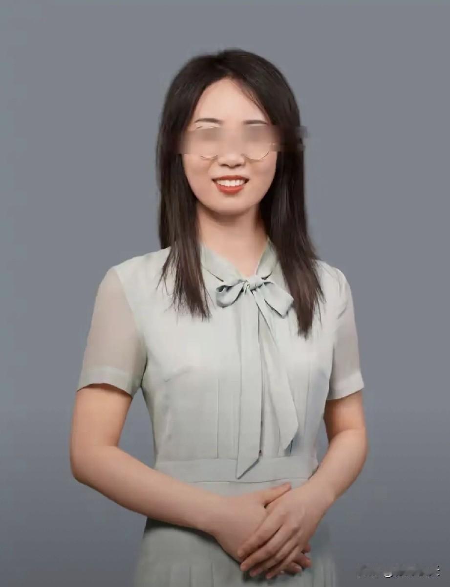 昨晚我和带研究生的朋友聊起这件事情，不忘调侃他“贵圈”真的很乱，还询问他这样的事