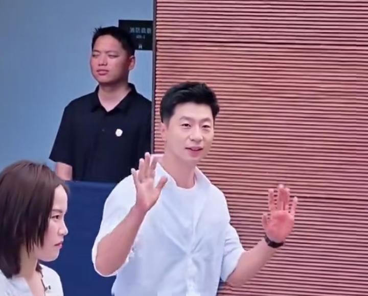 太会圈粉！马龙出席线下活动，一句话尽显高素养！

8月7日马龙亮相线下品牌活动，