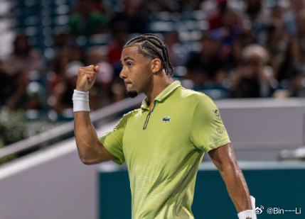 西西帕斯已经彻底陨落ATP1000迈阿密大师赛第三轮，28号种子菲斯以6-0/6