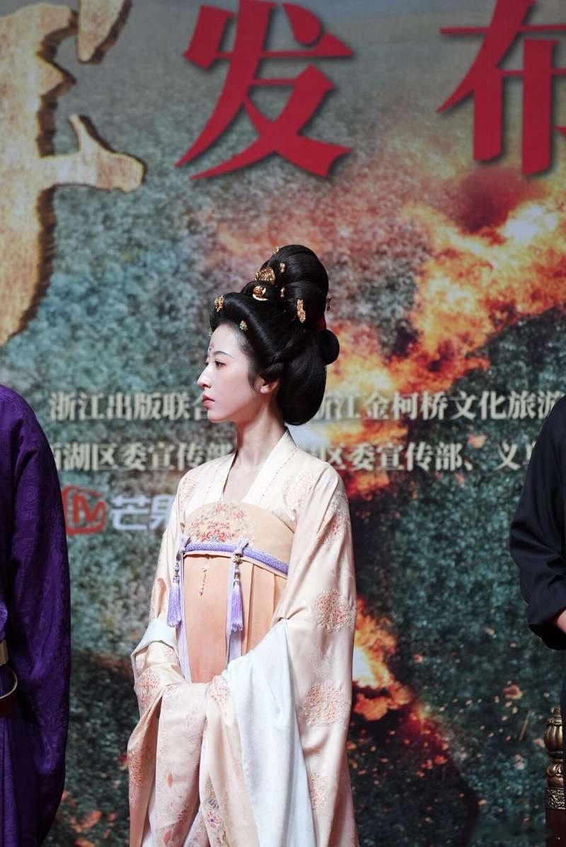 倒也不必说防爆，谁是她对家啊哈哈哈哈哈哈 ​​​